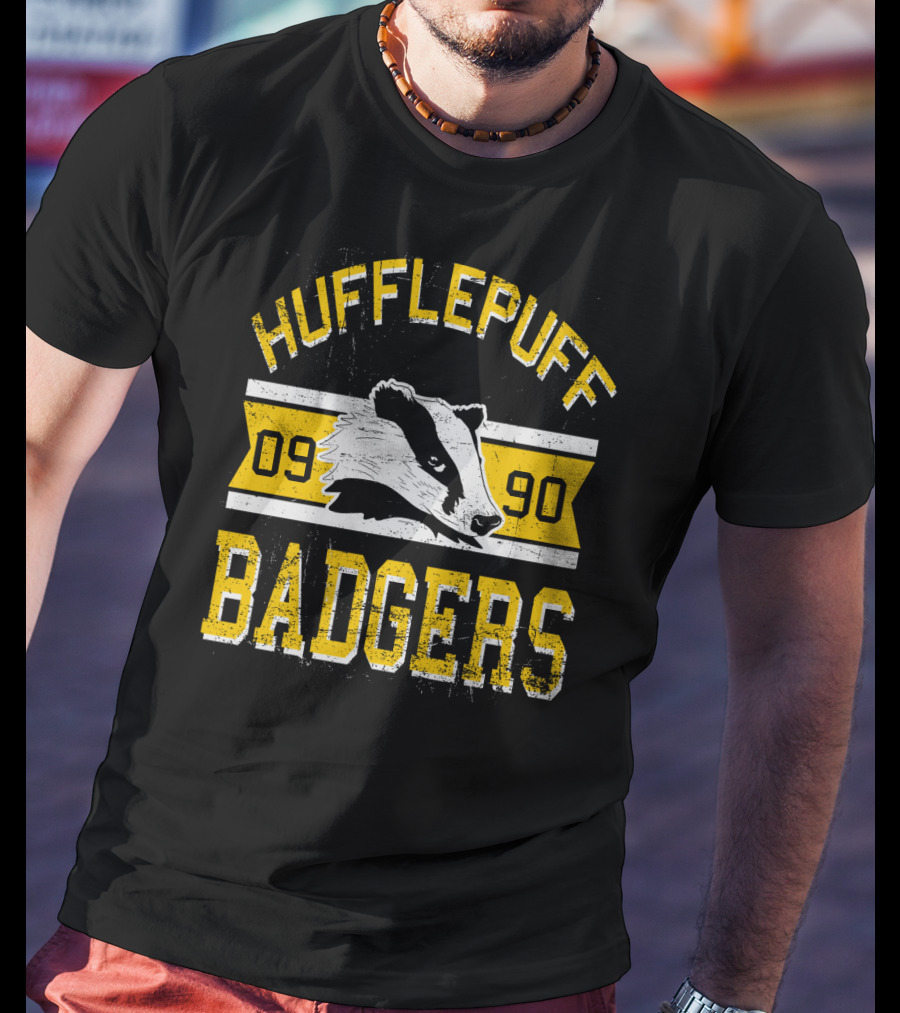 HUFFLEPUFF BADGERS 09 90 T-Shirt