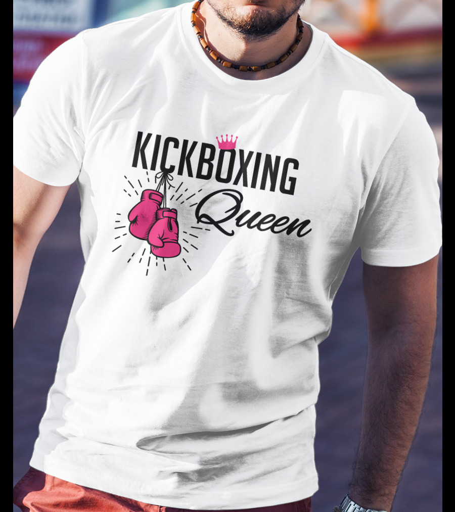 KICKBOXING QUEEN Pink Gloves And Crown T-Shirt