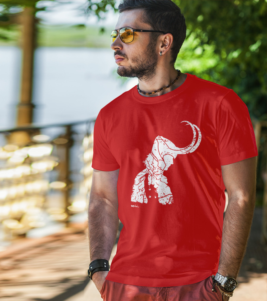 Dark Lord Norse God Trickster Horned T-Shirt