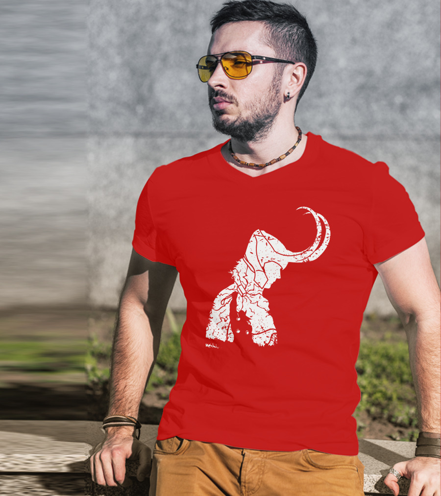 Dark Lord Norse God Trickster Horned T-Shirt