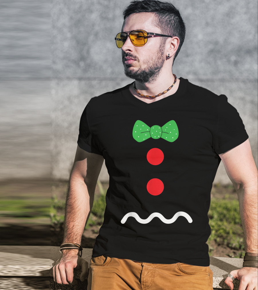 Funny Gingerbread Man Christmas Holiday Bow Tie Buttons T-Shirt