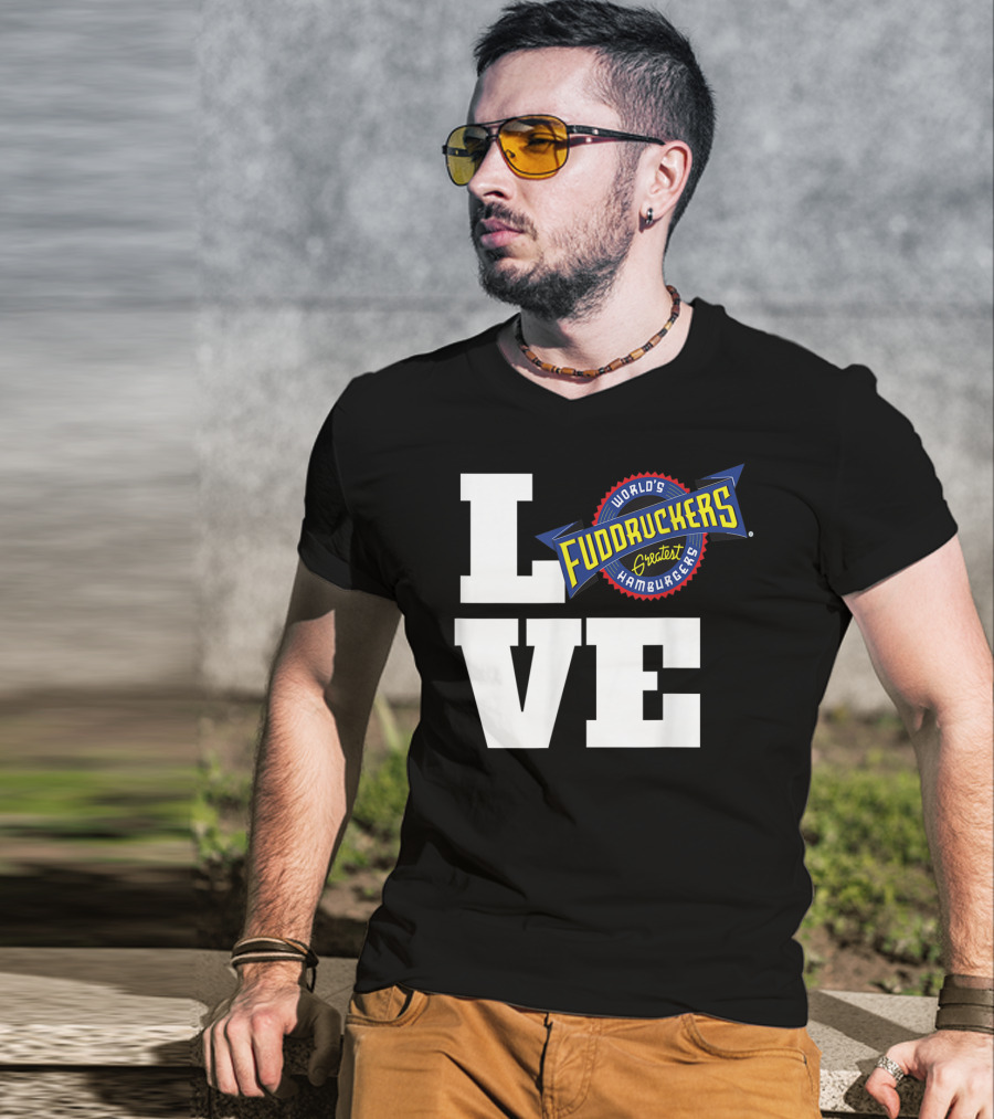 LOVE World's Greatest Hamburgers Fuddruckers T-Shirt