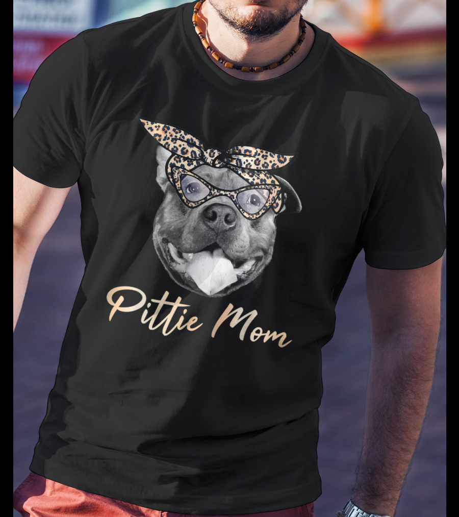 Pittie Mom Cute Pitbull Mama Leopard Print Pitbull Bandana Glasses T-Shirt