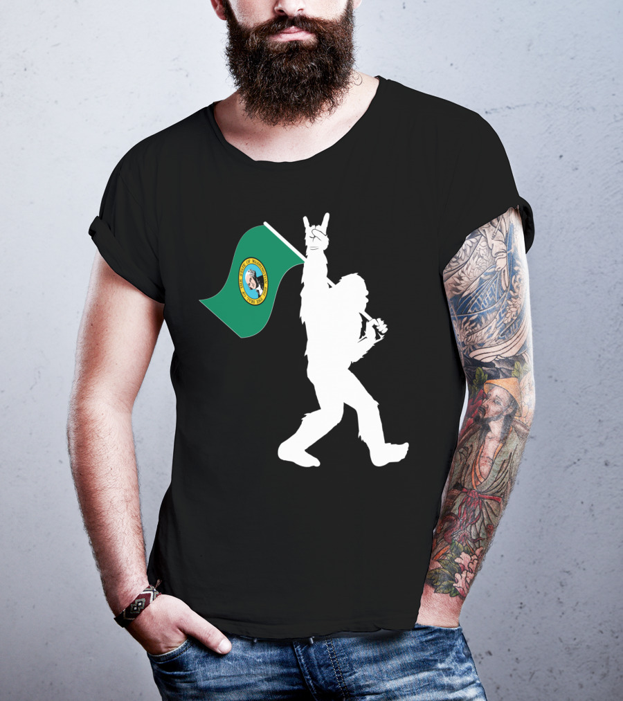 Bigfoot Holding Washington State Flag Rock And Roll Gesture T-Shirt