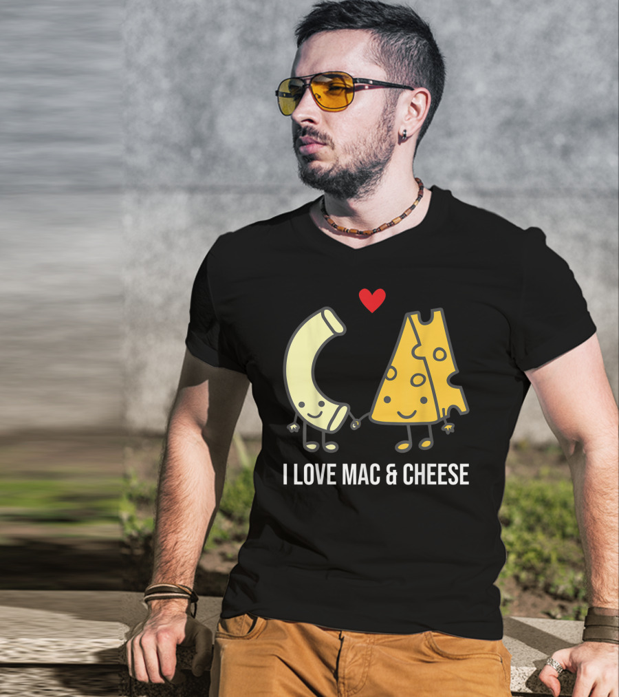 I Love Mac And Cheese Smiling Pasta And Cheese With Heart T-Shirt