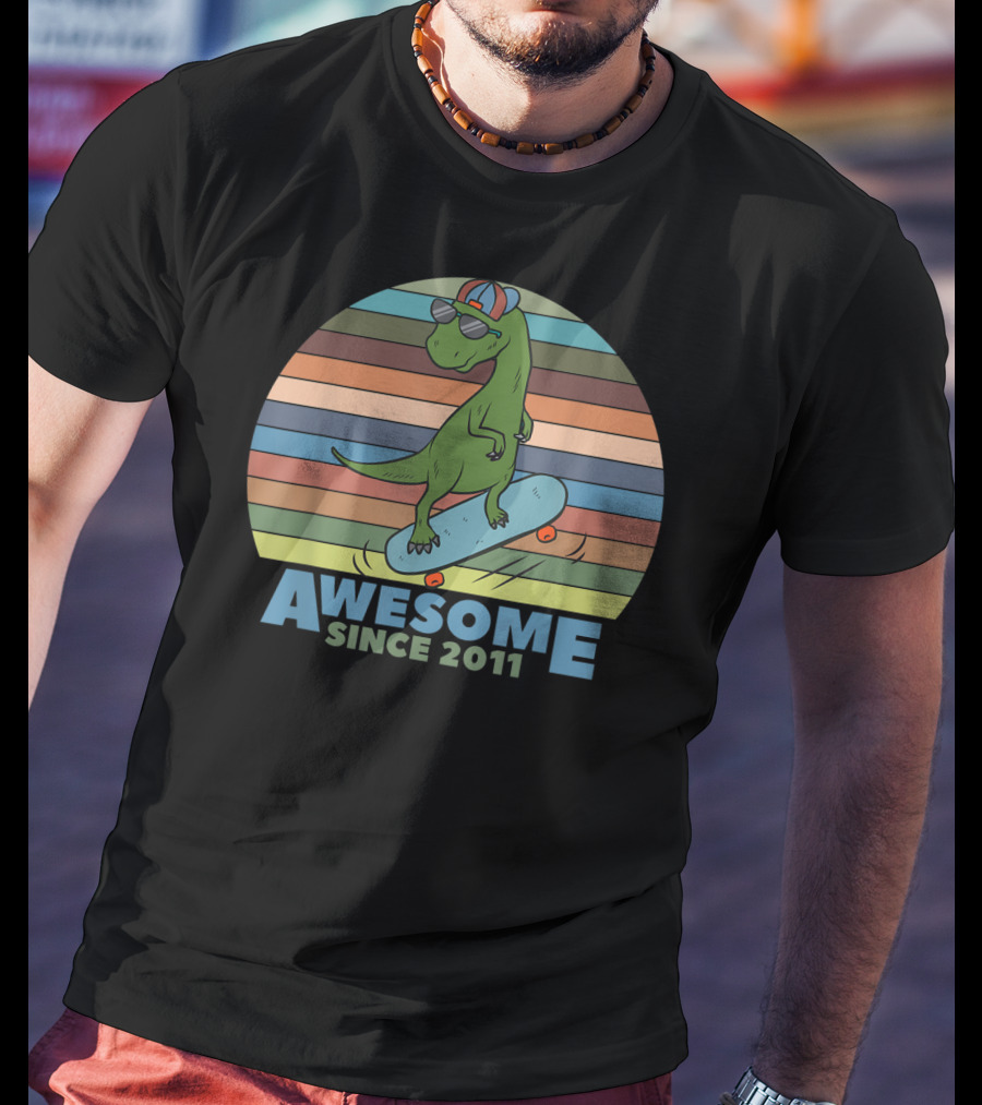 Awesome Dinosaur Skateboarding Since 2011 Vintage T-Shirt