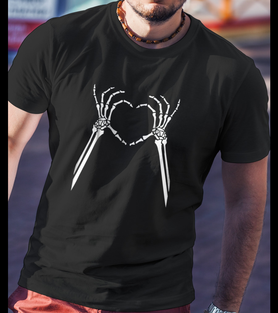 Skeleton Heart Hands Cute Halloween Party T-Shirt