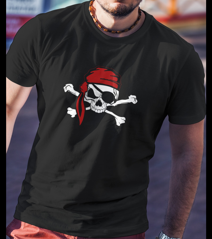 Pirate Skull With Red Bandana Jolly Roger Crossbones T-Shirt