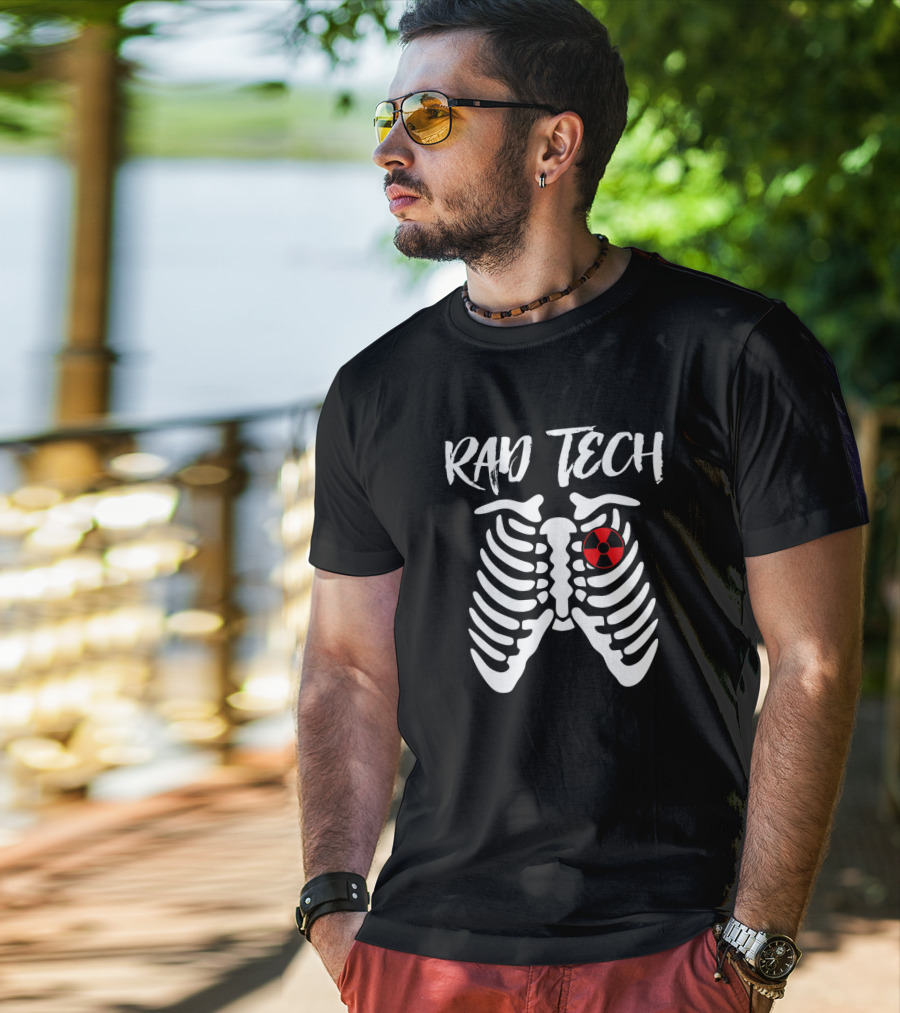 Rad Tech Skeleton Halloween Radiology X-Ray With Radiation T-Shirt