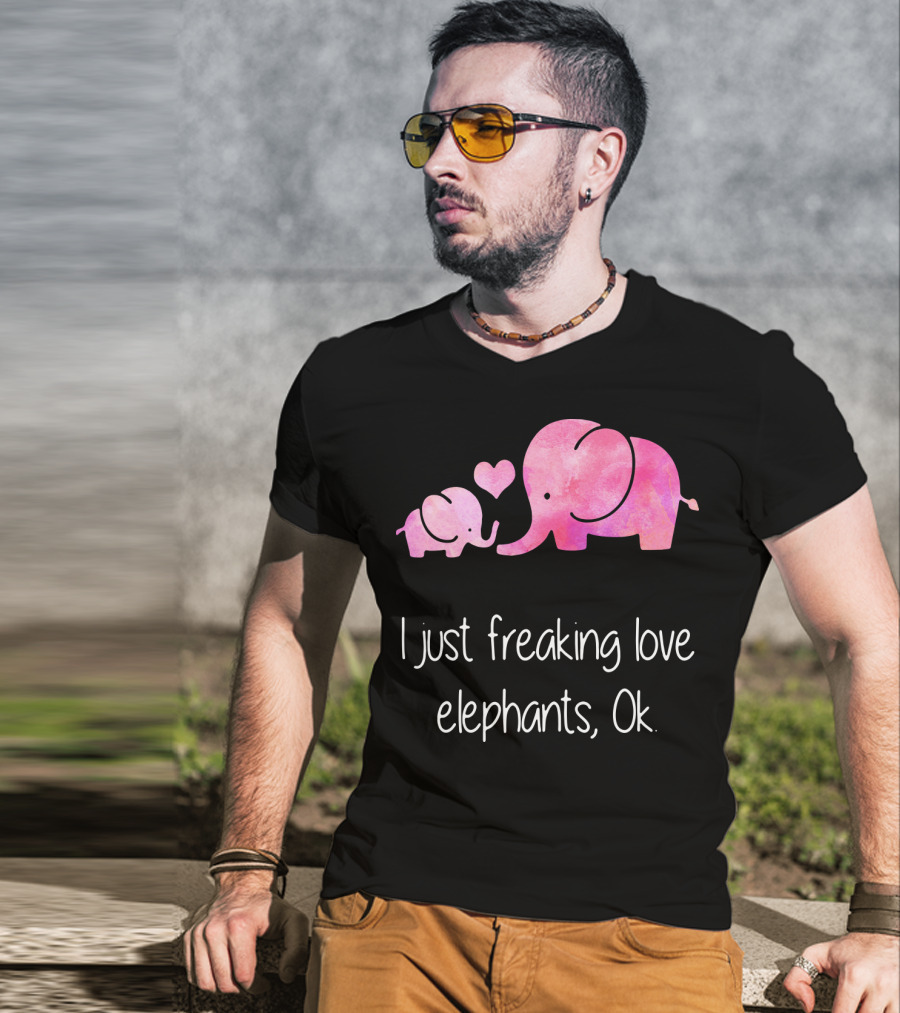I Just Freaking Love Elephants Ok Pink Elephant Heart Design For Elephant Lovers T-Shirt