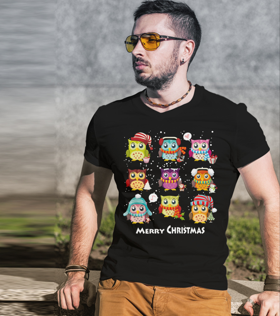 Merry Christmas Cute Owl Festive Holiday Scene T-Shirt