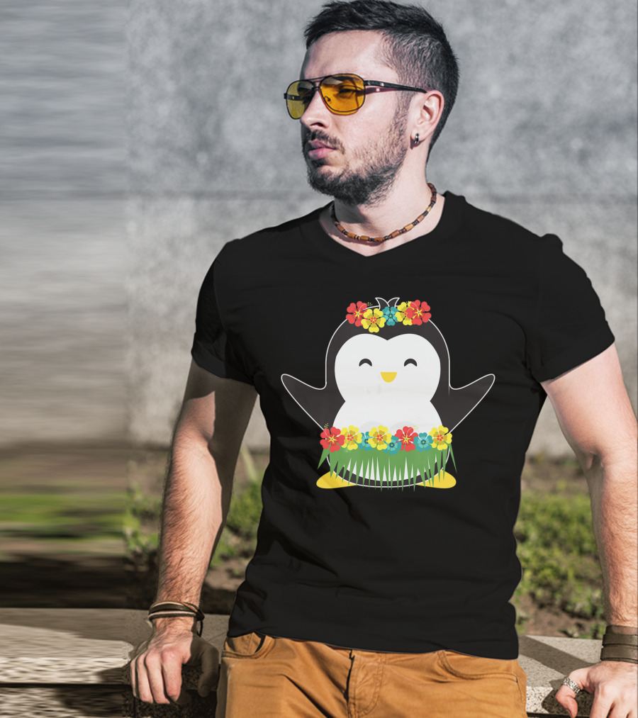 Penguin With Hula Skirt And Hawaiian Flowers Luau Party T-Shirt