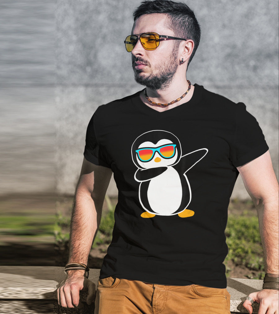 Dabbing Penguin Cute Animal With Sunglasses Birthday Party T-Shirt