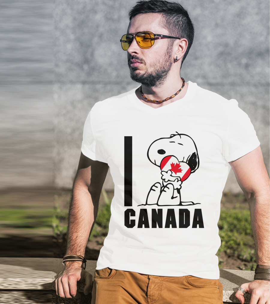 I Love Canada Snoopy Hugging Maple Leaf The Peanuts Movie T-Shirt