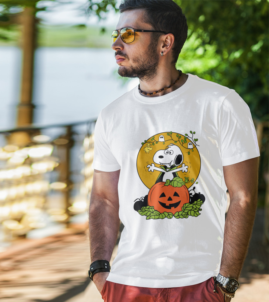 Pumpkin Halloween Snoopy Vampire Peanuts Movie Ghosts Jack-O'-Lantern T-Shirt