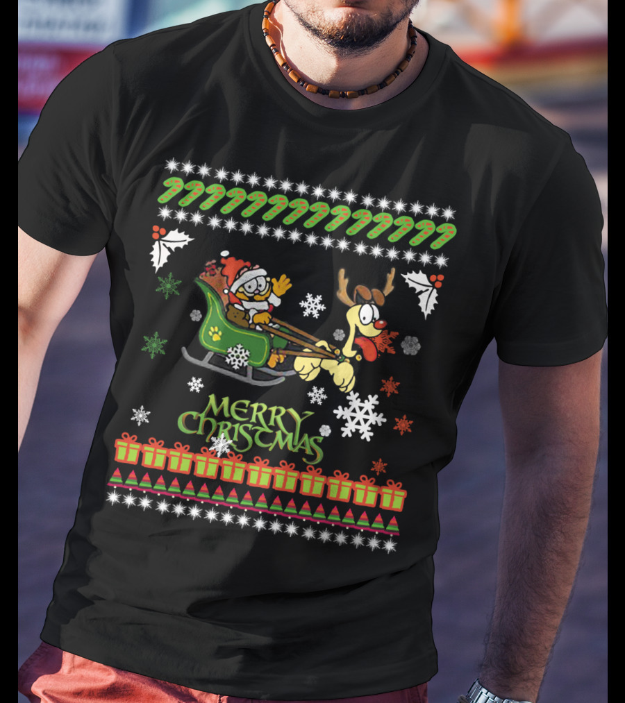 Merry Christmas Garfield Santa Sleigh With Reindeer Odie Snowflakes And Holly T-Shirt