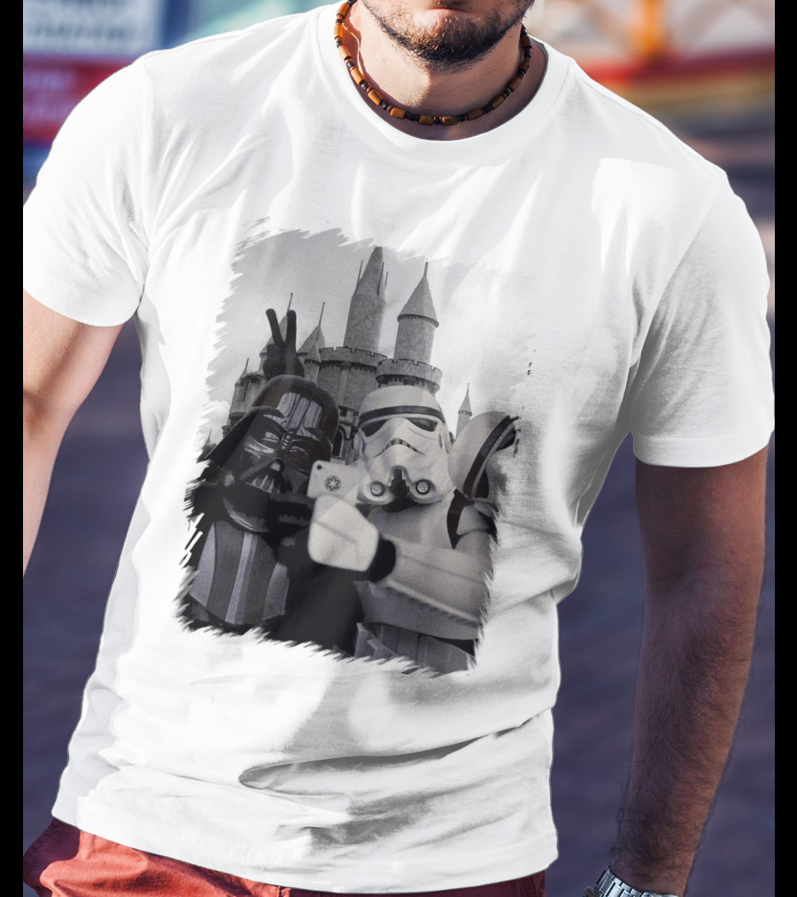 Selfie With Darth Vader And Stormtroopers At Disneyland Castle Star Wars T-Shirt
