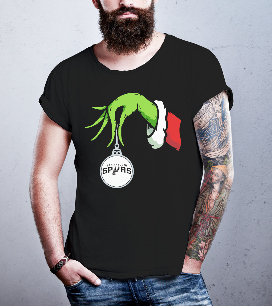The Grinch Holding San Antonio Spurs T-Shirt