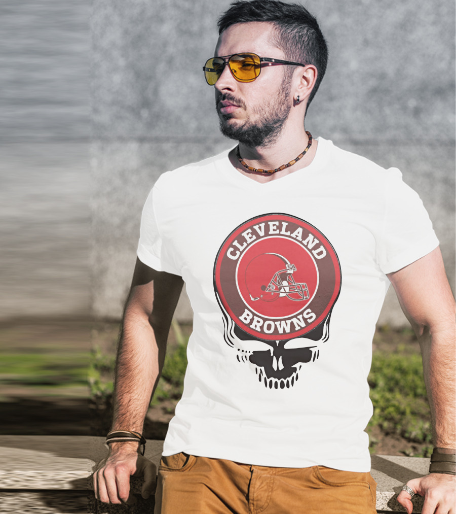 Cleveland Browns Football Helmet Skull T-Shirt