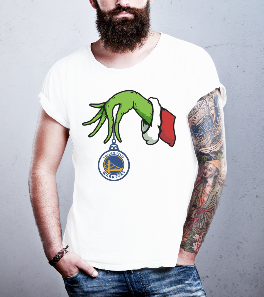 The Grinch Hand Holding Golden State Warriors T-Shirt