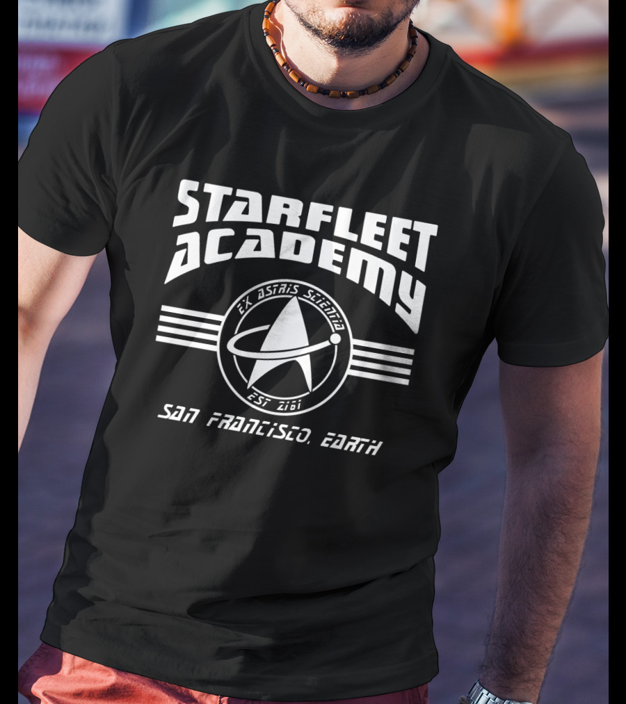 Starfleet Academy San Francisco Earth Est 2161 Ex Astra Scientia T-Shirt