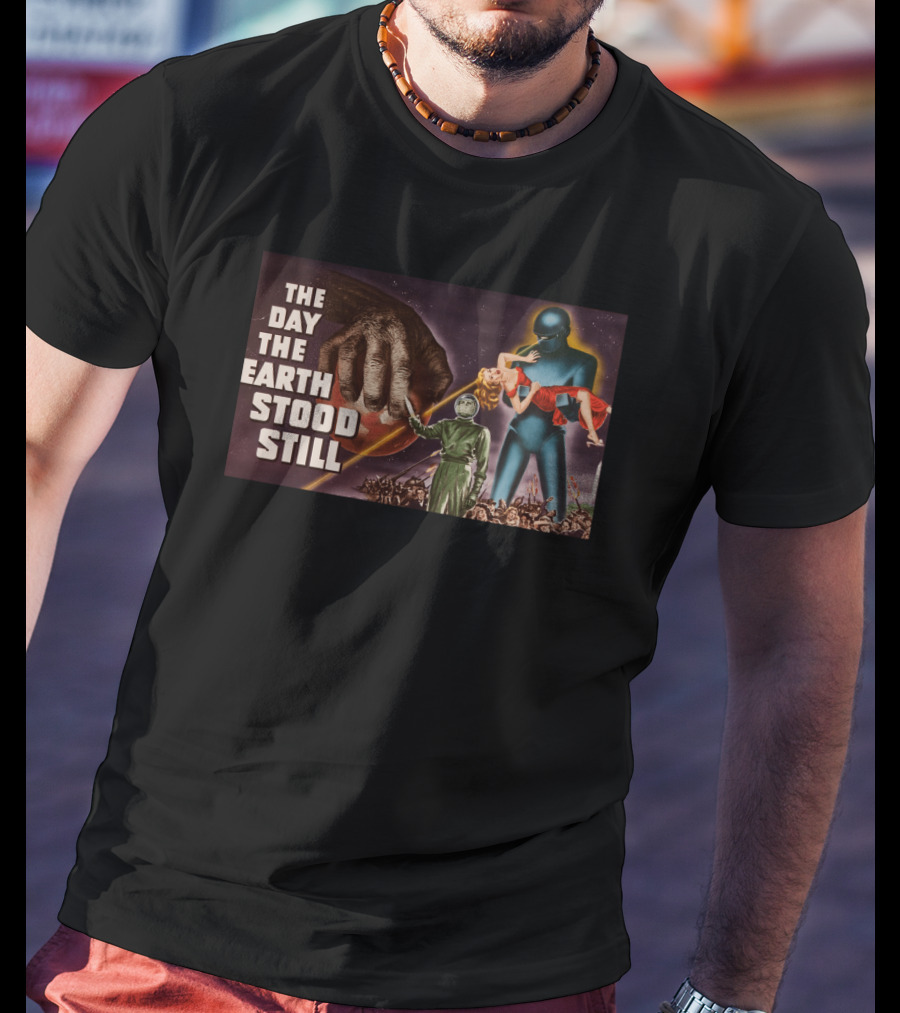 The Day The Earth Stood Still Alien Robot Holding Woman Retro Movie Scene T-Shirt