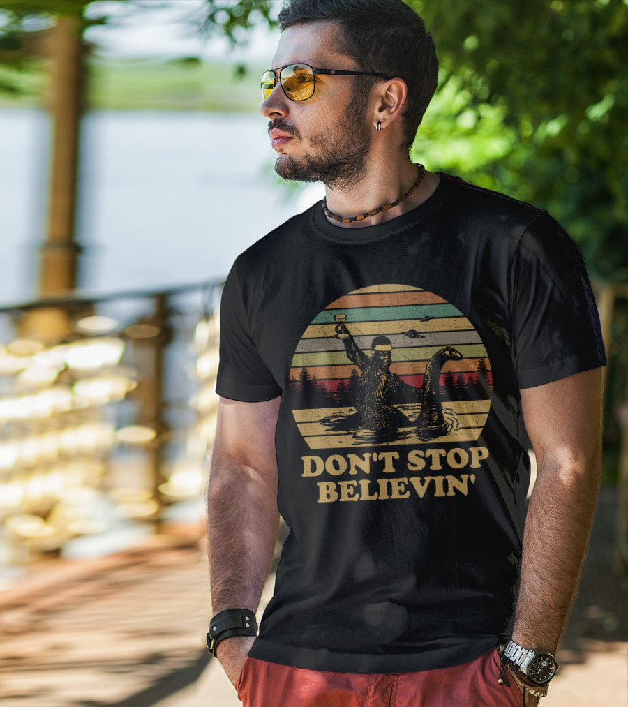 Don't Stop Believin' Bigfoot Loch Ness Vintage Sunset Retro T-Shirt