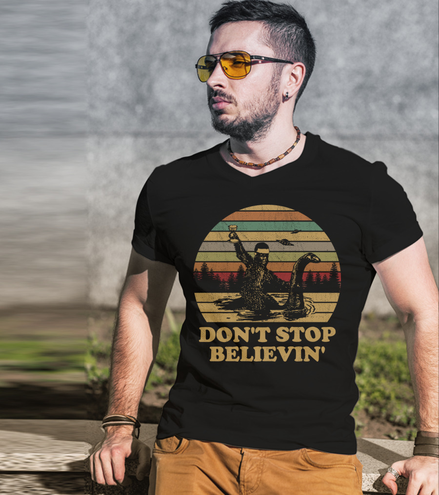Don't Stop Believin' Bigfoot Loch Ness Vintage Sunset Retro T-Shirt