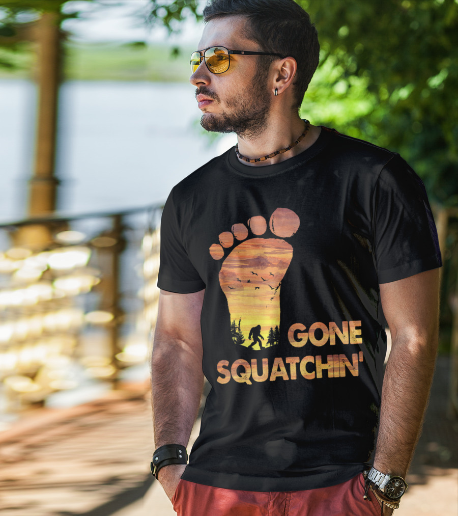 Bifoot Gone Squatchin Footprint Silhouette With Bigfoot And Mountain Sunset Scene T-Shirt