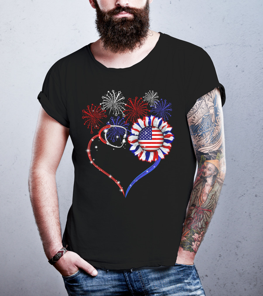 Nurse Patriotic Heart With American Flag And Fireworks T-Shirt
