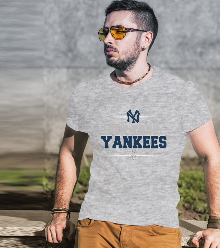 New York Yankees Ny Logo With Baseball Bats T-Shirt