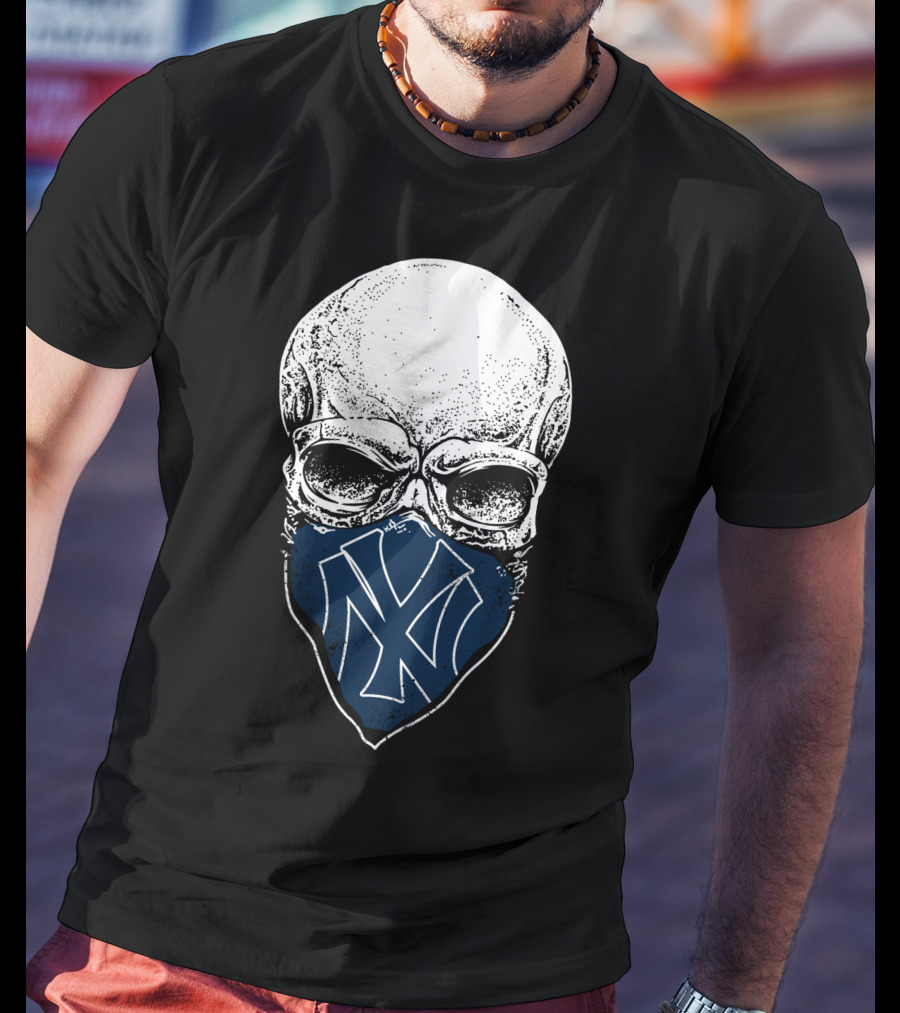 New York Yankees Skull Mask T-Shirt