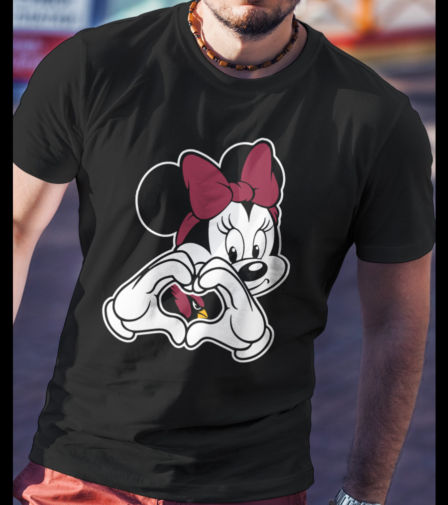 Cardinals Fans Love Minnie Mouse Hand Heart Bow T-Shirt