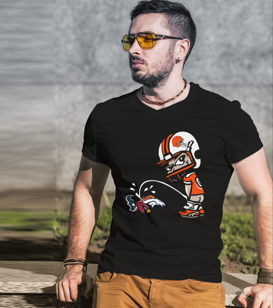 Cleveland Browns Player Humorous Rival Team Logos Interaction T-Shirt