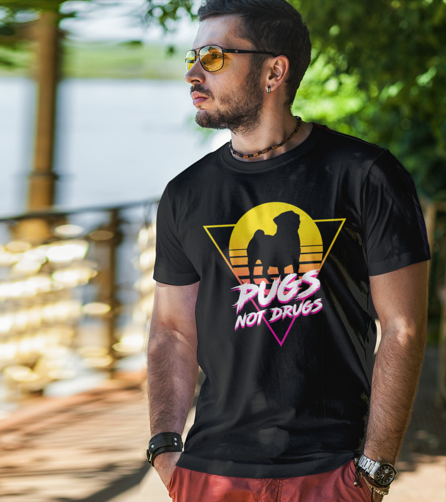 Pugs Not Drugs Retro Sunset Triangle T-Shirt