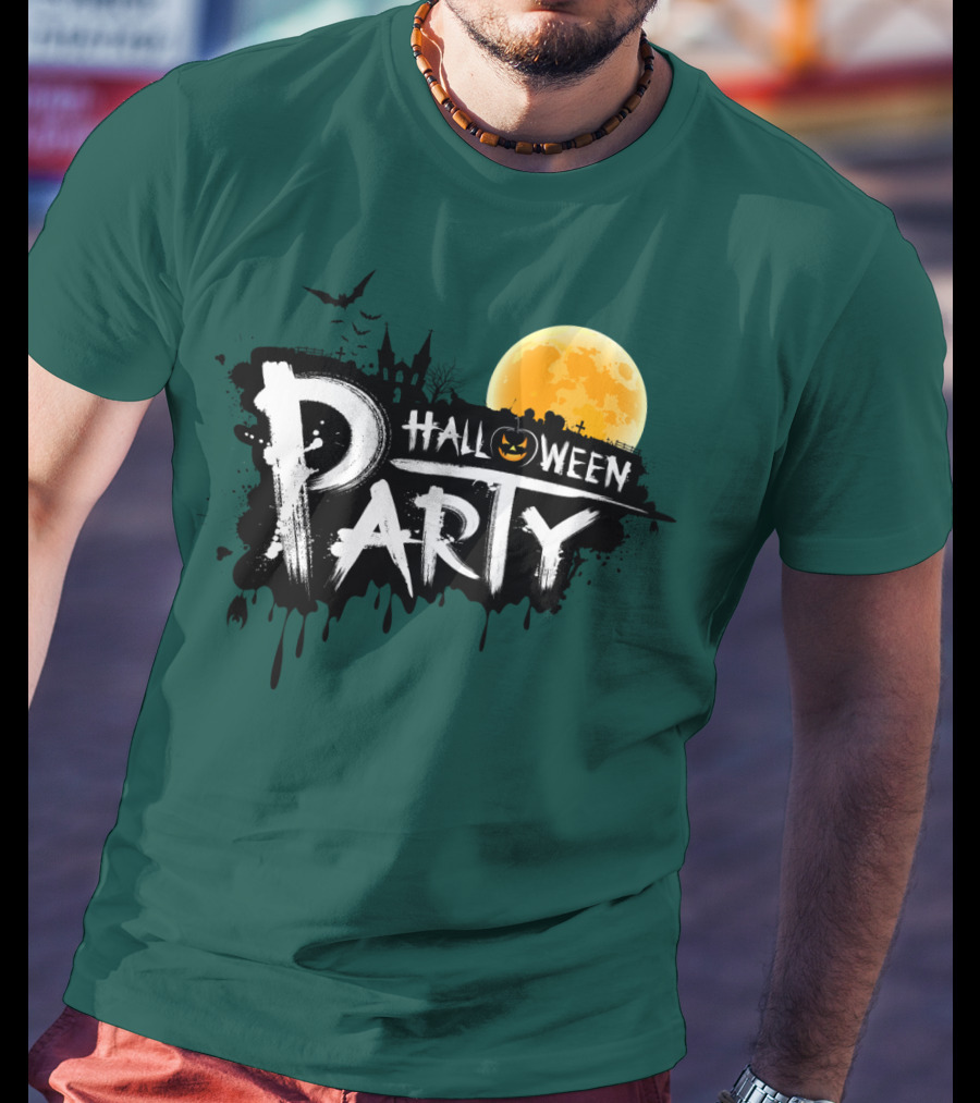Halloween Party Moonlit Haunted House And Bats T-Shirt