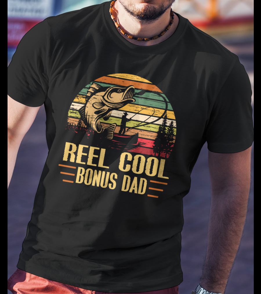Vintage Reel Cool Bonus Dad Fishing Retro Stripe T-Shirt