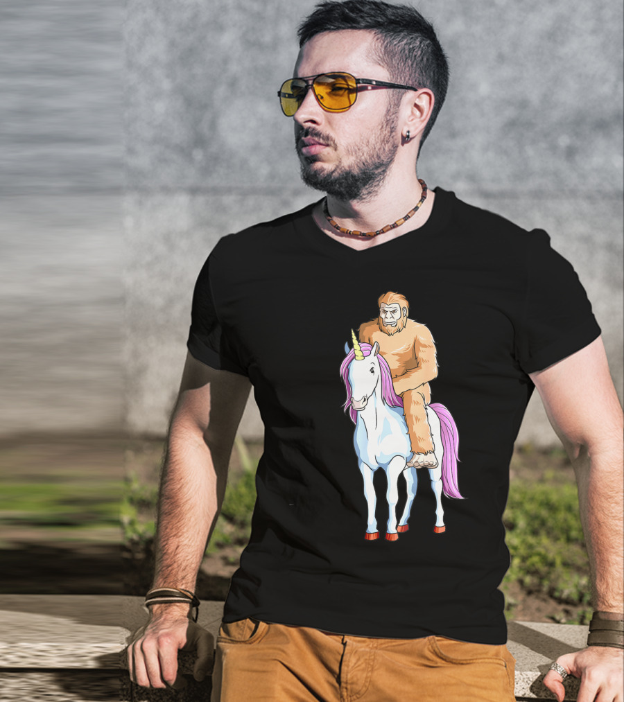Bigfoot Sasquatch Riding Unicorn Mythical Creature Adventure T-Shirt