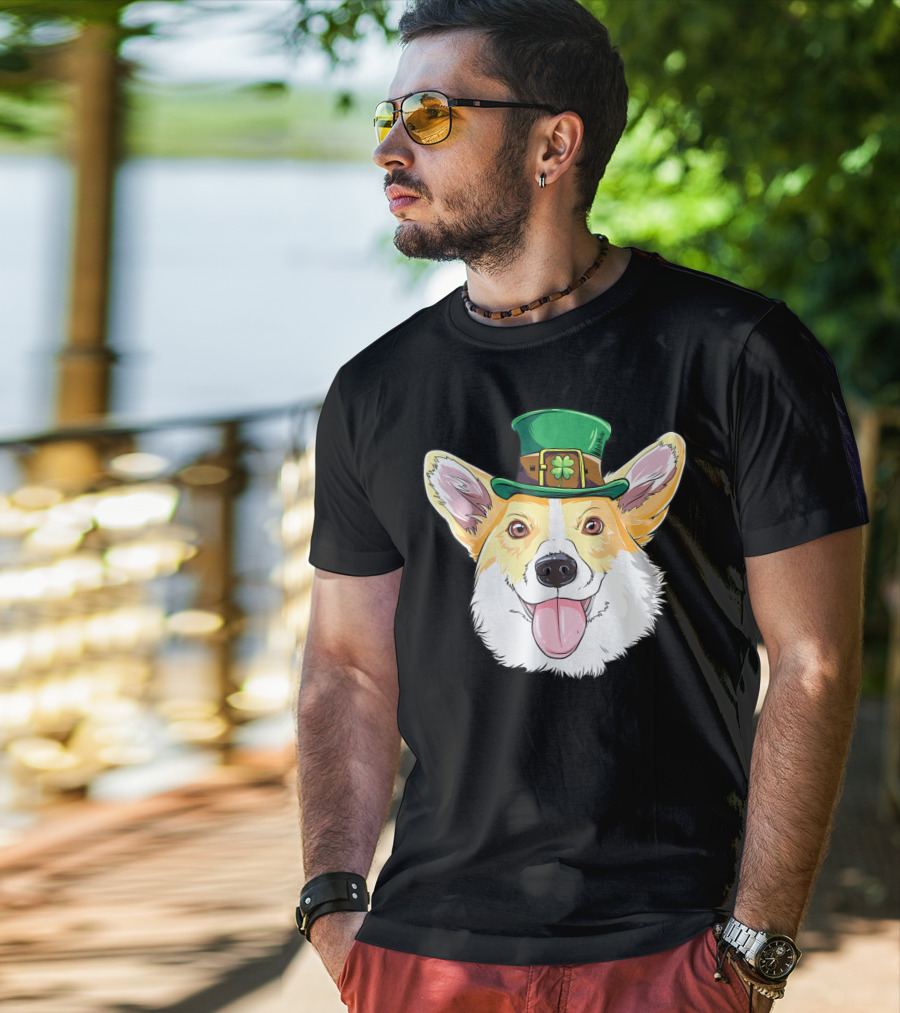 Lucky Corgi With Leprechaun Hat And Shamrock Charm T-Shirt