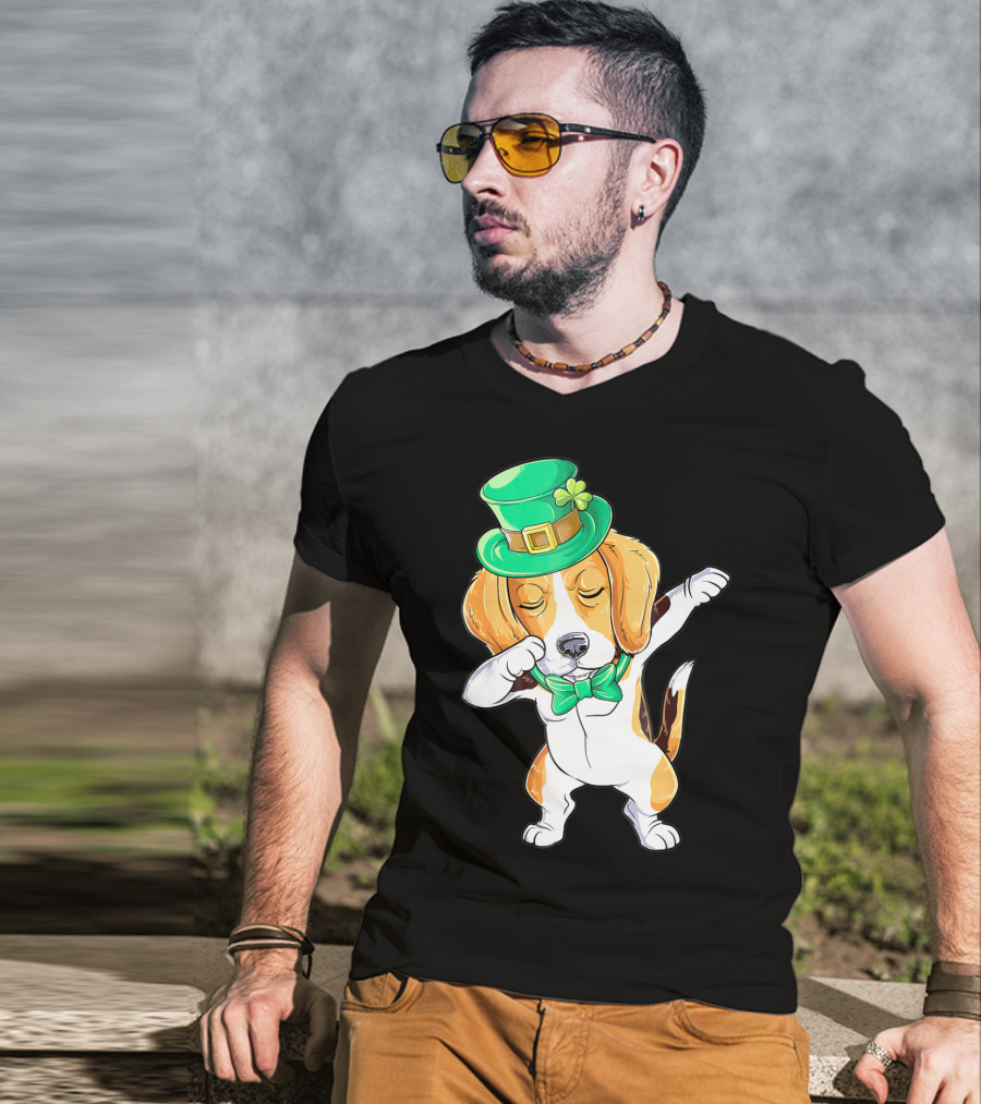 Dabbing Beagle In St Patricks Day Leprechaun Hat And Bowtie T-Shirt