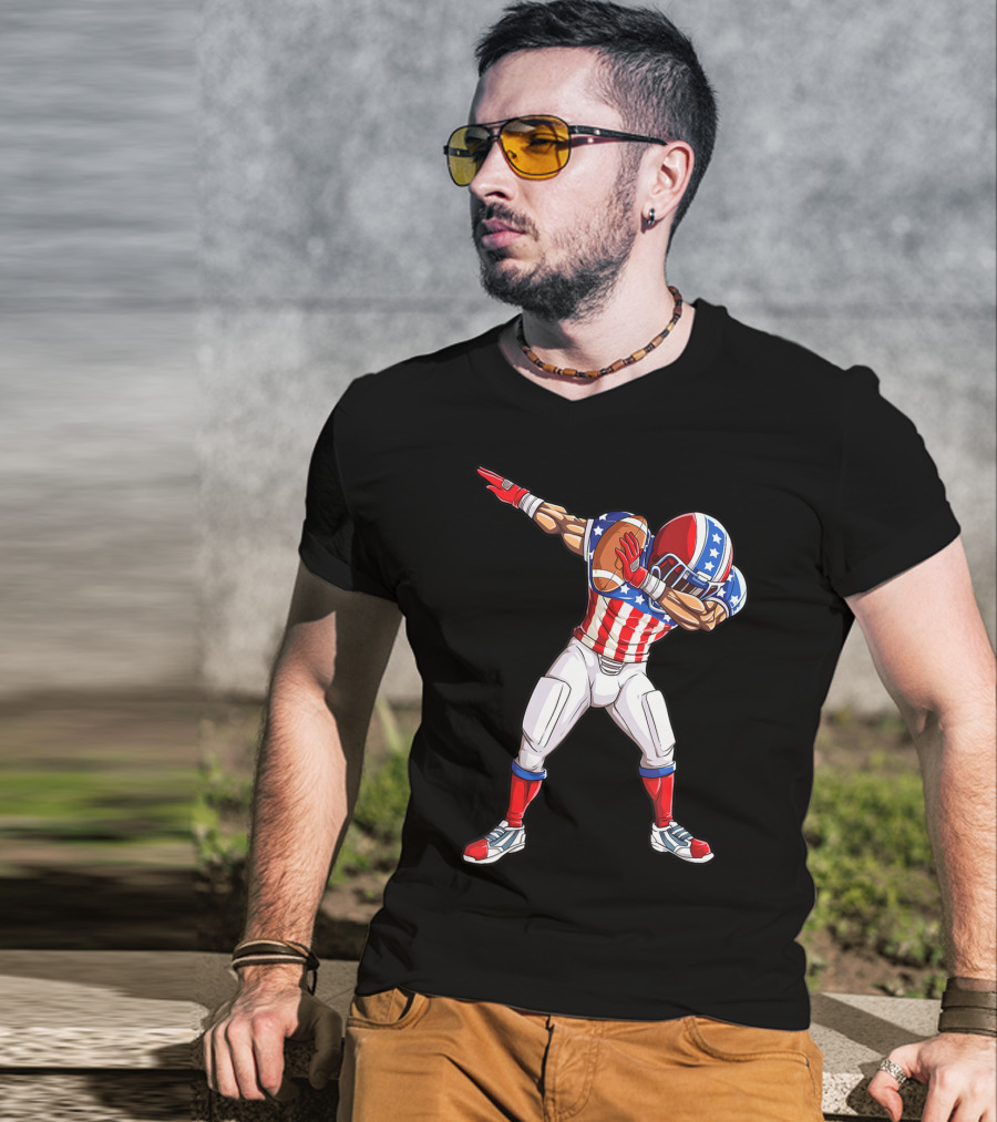 Dabbing Football Player American Flag Fourth Of July USA Merica Men T-Shirt
