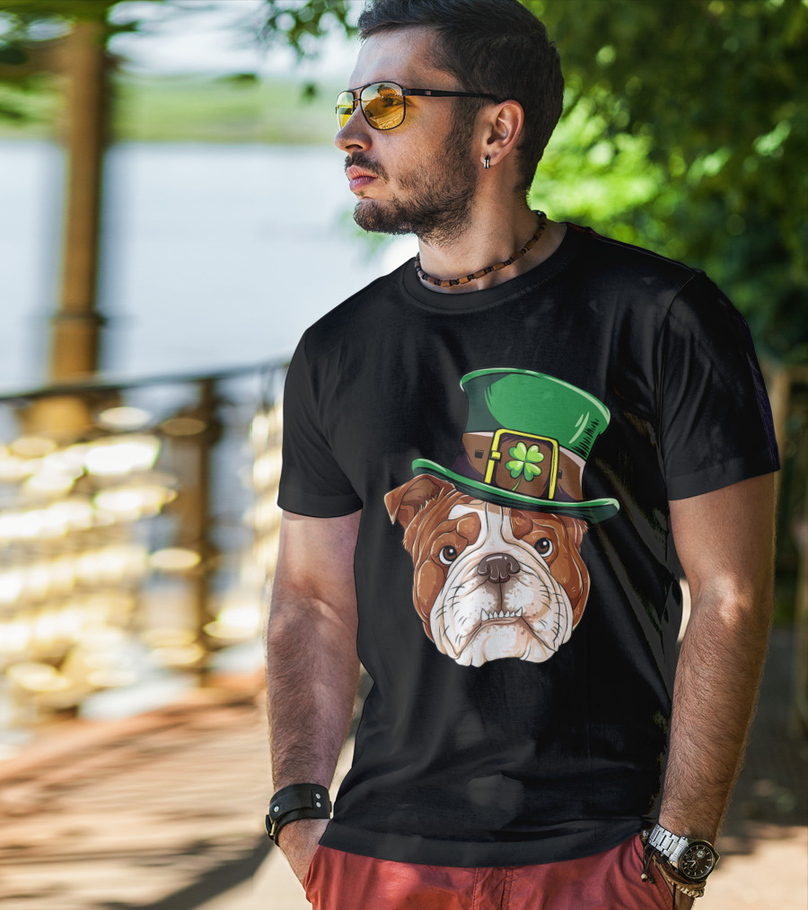 St Patricks Day English Bulldog Leprechaun Hat T-Shirt