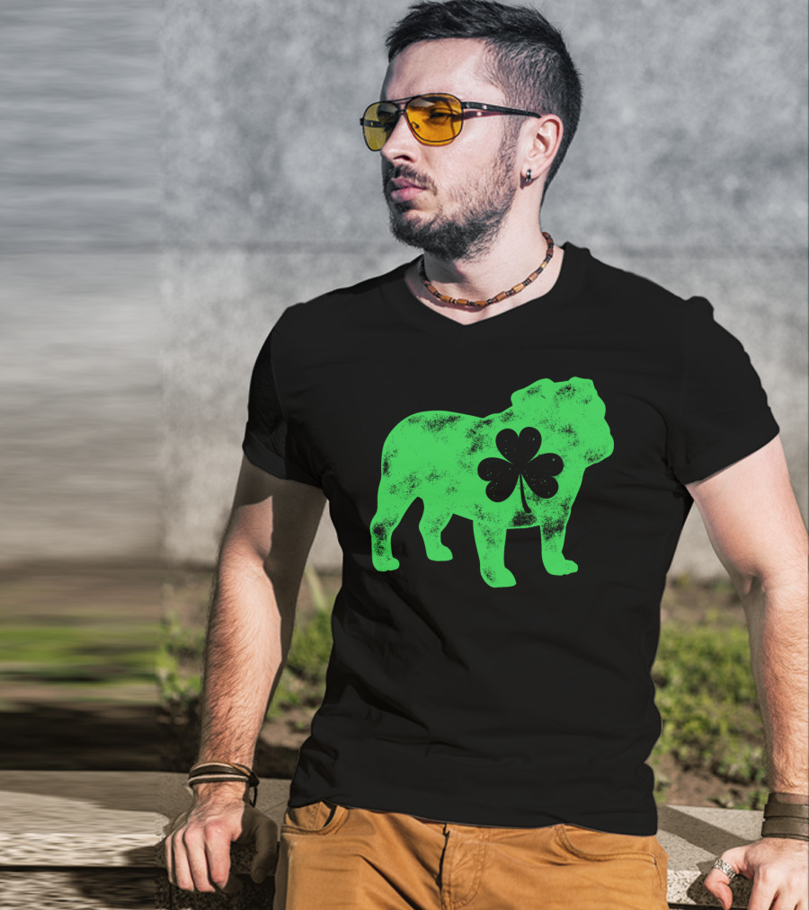 English Bulldog Shamrock St Patricks Day Men Dog T-Shirt