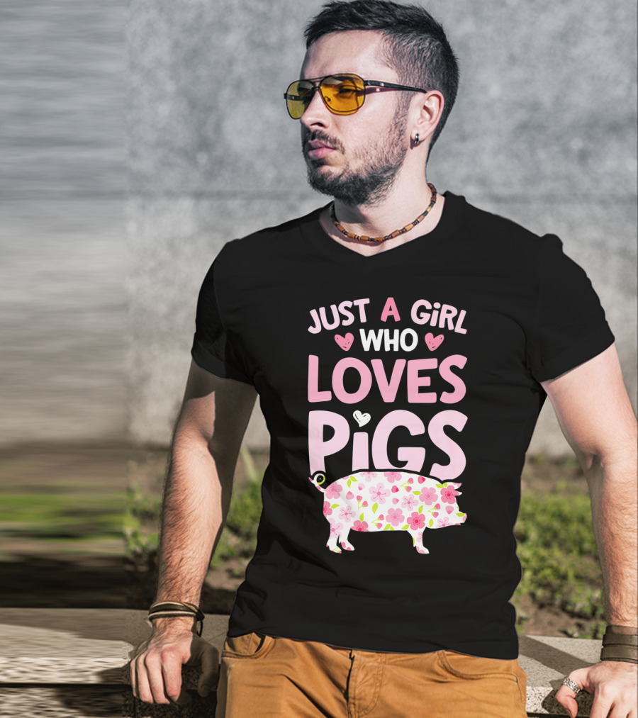 Just A Girl Who Loves Pigs With Floral Heart Pig T-Shirt