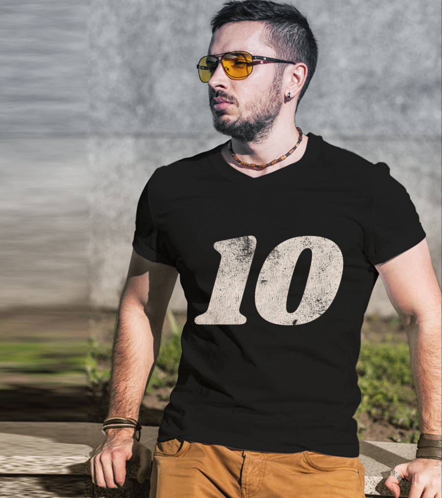 Number Ten 10 Distressed Vintage Sports T-Shirt