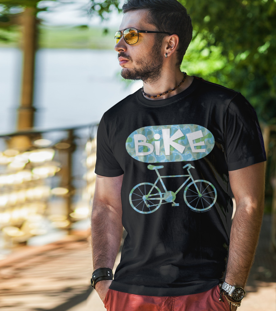 BiKE Oval Vintage Bicycle T-Shirt