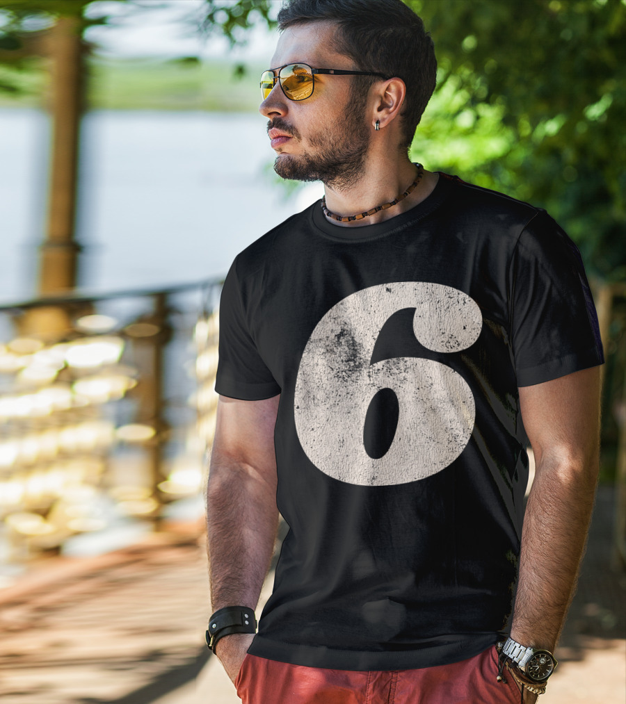 Vintagestyle Number 6 Distressed Retro Look T-Shirt