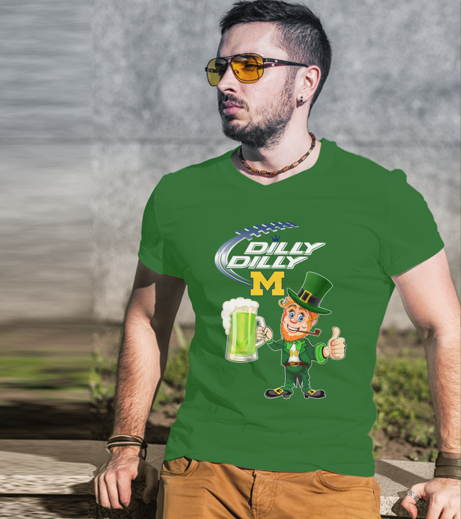 Dilly Dilly M Patrick Football Leprechaun With Green Beer T-Shirt