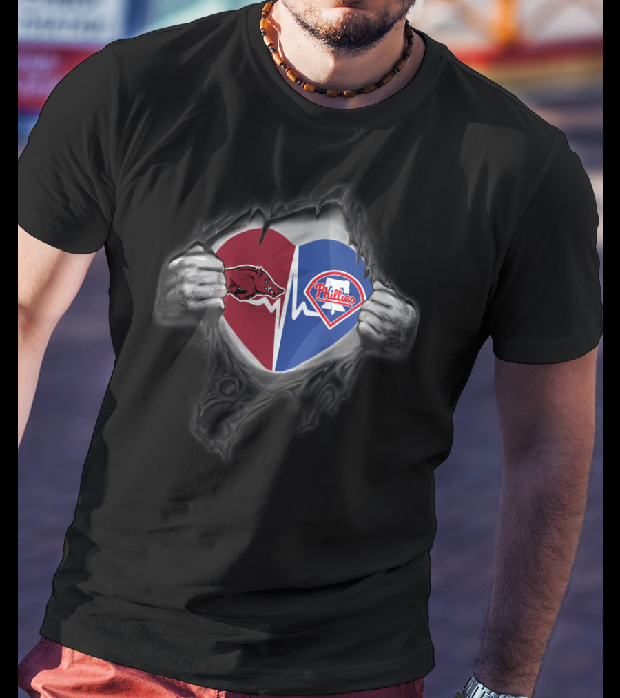 Arkansas Razorbacks Heart Philadelphia Phillies T-Shirt
