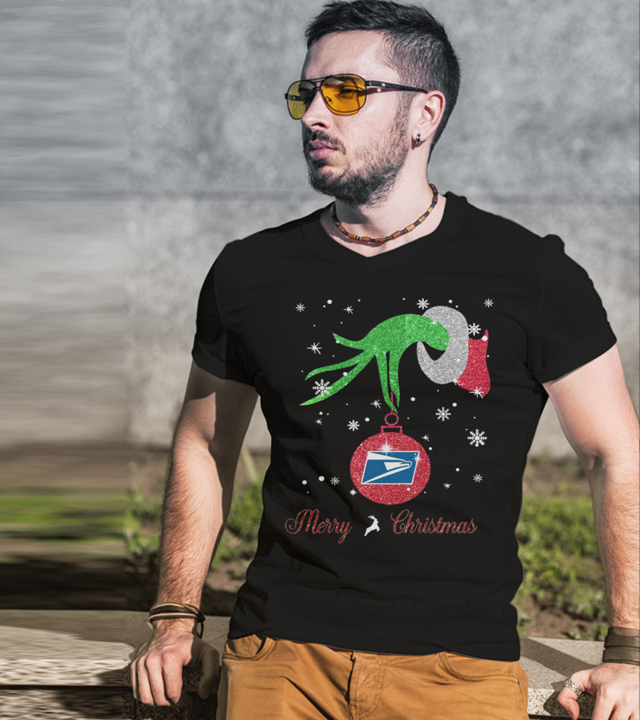 Merry Christmas Grinch Holding USPS T-Shirt